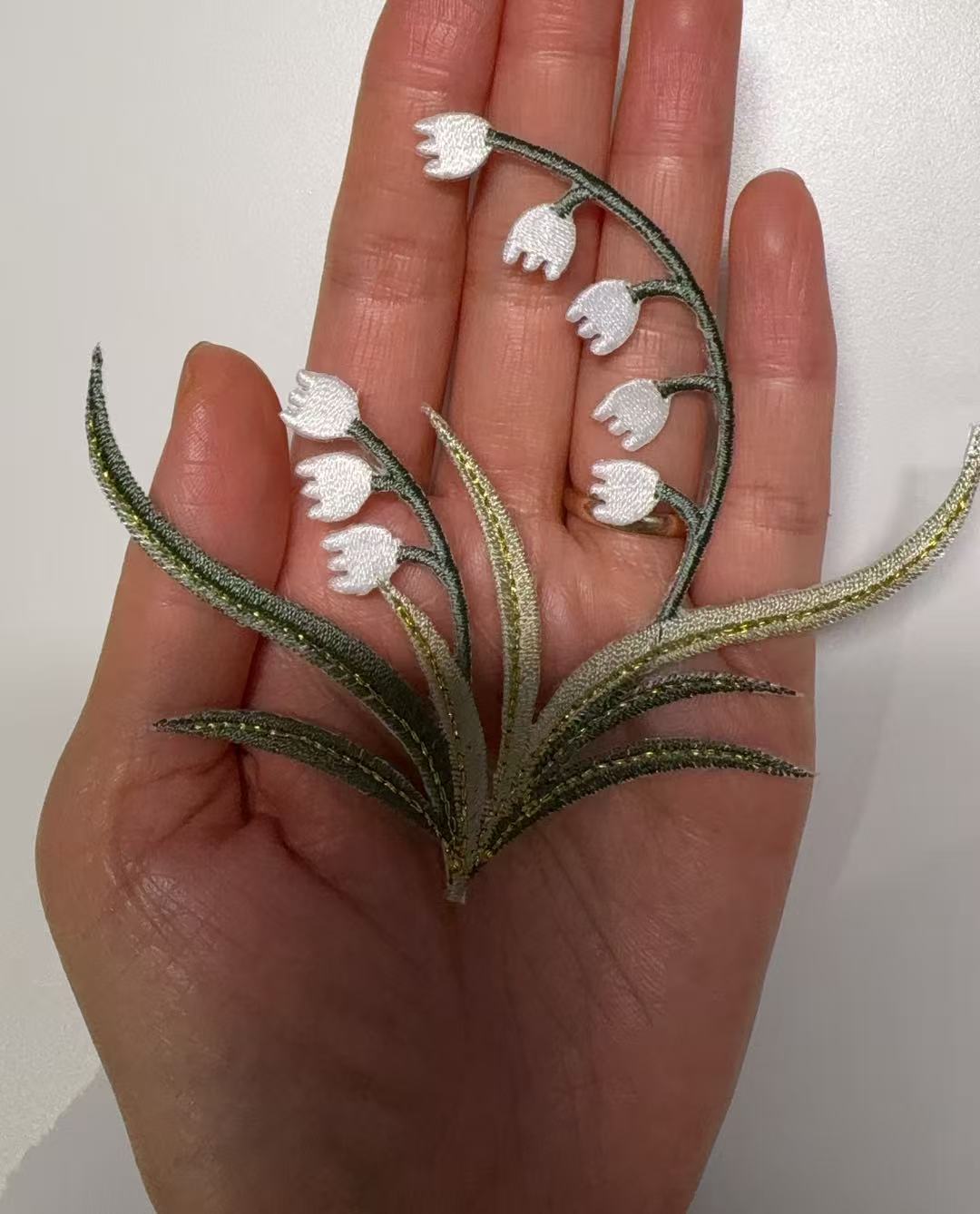 Lily of the valley Iron On/Se Patches Flower Embroidery Patches for DIY Clothing