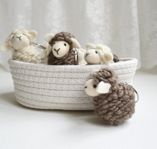 Wool Felt Handmade Animal Keychain Pendant for Festive Christmas Decorations